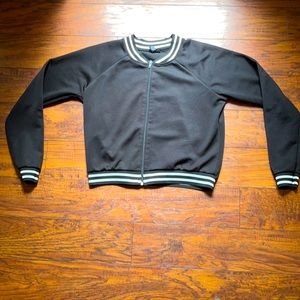 Street wear jacket styles with everything and size medium also affordable